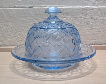 Mantequera redonda con tapa, de cristal azul Northwood vintage con rejilla de cerezo.
