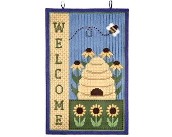 PATTERN: Summer Welcome Wall Hanging in Plastic Canvas