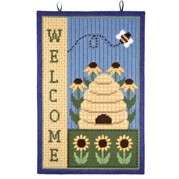 PATTERN: Summer Welcome Wall Hanging in Plastic Canvas