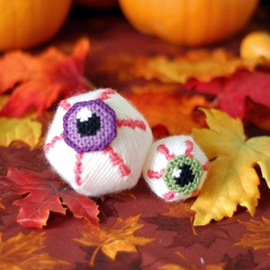 PATTERN: Monster Eyeballs in Plastic Canvas image 3