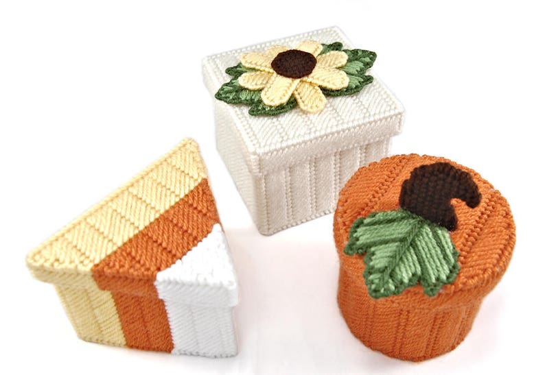 PATTERN: Fall Boxes in Plastic Canvas image 2