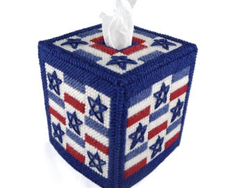 PATTERN: Stars And Stripes Tissue Box Cover in Plastic Canvas