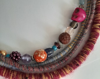 Folk Ethno Mixed Media Statement Halskette