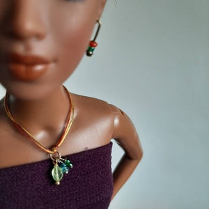 Gold Green Red Jewellery SET collier pendentif en cristal et boucles doreilles pour poupées 1:6 et 16 image 5