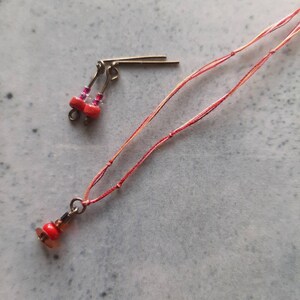 Set of doll jewellery in Red and Brass for 16 dolls 2 x necklace 2 x earrings image 5