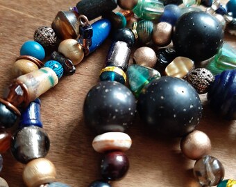 Perlen Extravaganza Halskette 8 INDIGO