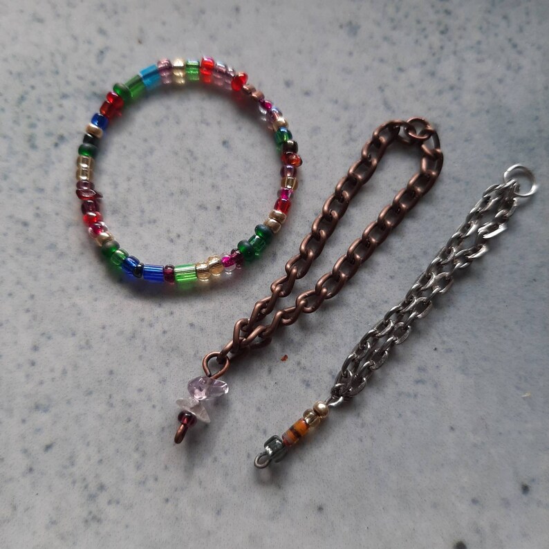 Ensemble de bijoux pour poupée SINDY et poupées 16 collier, chaînes avec pendentifs image 2