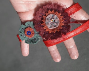 Folk Felt Flower HEADBAND in Rusty Red and Teal