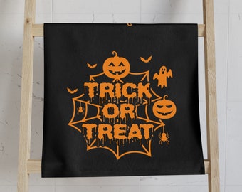 Trick Or Treat Hand Towel - Spooky Halloween Decor