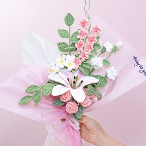 Bouquet artisanal prêt-à-cueillir au crochet | Emballage cadeau avec carte de voeux incluse |  Parfait pour les cadeaux, la décoration intérieure et les occasions spéciales