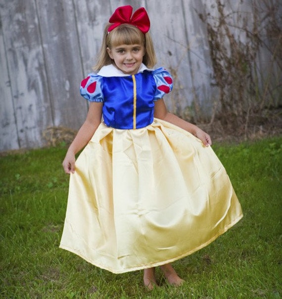 Classic Snow White Dress Il_570xn