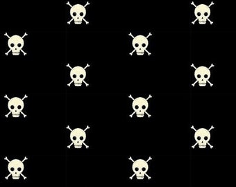 Skull & Bones Black - ¡Buu! - Faye Guanipa - Tela Dear Stella - Quilters Cotton