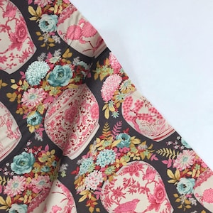 Flowervase Grey - Chic Escape - Tilda Fabric - Tone Finnanger - 100% Quilters Cotton TIL100452