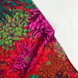Japanese Chrysanthemum Scarlet - Philip Jacobs - Kaffe Fassett Collective - PWPJ041 - 100% Quilters Cotton