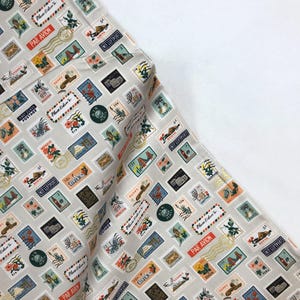 Francobolli Bon Voyage METALLIC Flax - Anna Bond Rifle Paper Co Basics - Cotone + Acciaio - Quilters Cotton RP802-FL4M