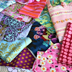 Designer Fabric Scraps 100% Quilters Cotton 2 Yards Shipped USPS First Class image 4