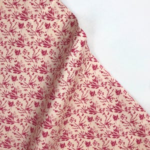 Wildblumen Silhouette Burgund - Desert Sway - Kelly Kratzing - Löwenzahn Stoff & Co - 100% Quilters Baumwolle
