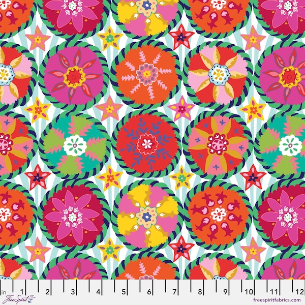 Festoon Multi - Next Door Garden - Victoria Findlay Wolfe - Freespirit Fabrics - 100% Quilters Cotton