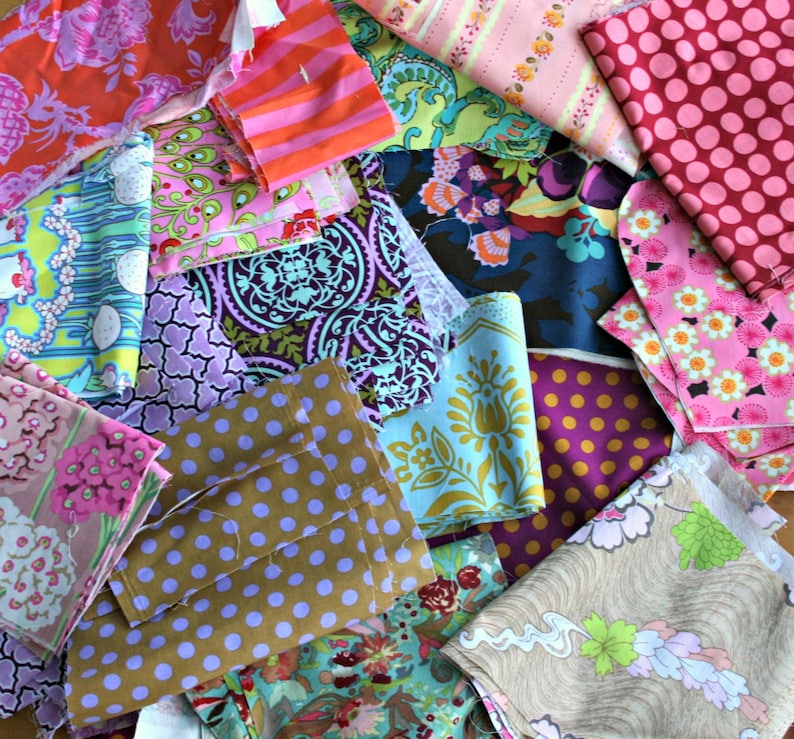 Designer Fabric Scraps 100% Quilters Cotton 2 Yards Shipped USPS First Class image 1