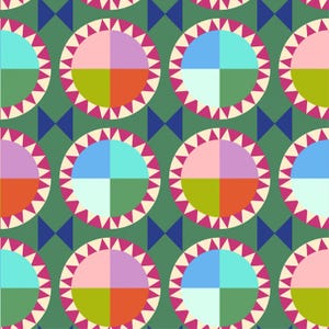 Puede incluir: Un patrón sin costuras que presenta un diseño repetitivo de círculos coloridos con cuatro secciones. Cada círculo tiene una sección rosa, morada, azul, verde y naranja. Los círculos están rodeados por un anillo blanco con un borde dentado rosa. El fondo es de color verde oscuro.