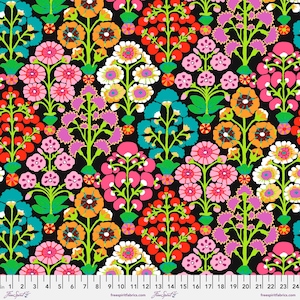 Sprays Contrast - 85 and Fabulous - Kaffe Fassett - Freespirit Fabrics 100% Quilters Cotton