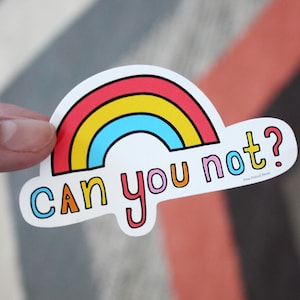 Ne pouvez-vous pas ? Sticker vinyle arc-en-ciel | décalcomanies en vinyle pour ordinateurs portables, agendas et bouteilles d'eau | Sticker citation de Zazzle.be Liste d'envies Vous avez des idées ? Cadeau pour tout le monde