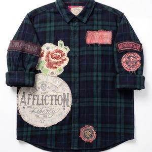 Beunruhigt Patchwork Flanellhemd, Biker Grafik, Boho Stil Button Up