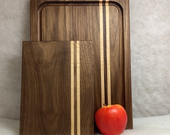 Made In Maine Beautiful handmade set of 2 walnut cutting boards. Large grooved 11”x 15” and 7 1/2” x 10”