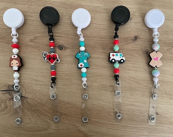 Ausziehclip / Namensschildhalter / Schlüsselanhänger / Medizin / Krankenschwester / Arzt / Pflegekräfte / Krankenhaus / Geschenk / Examen