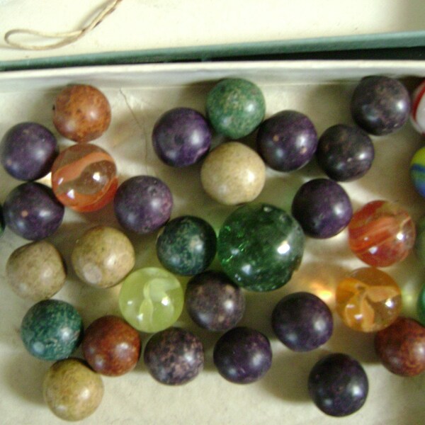 1800-early 1900  Lot of clay marbles cat's eye shooter