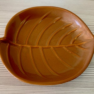 Vintage Leaf Trinket Dish / Ashtray