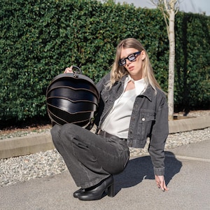 Black Cowhide Leather Backpack: Shell-Shaped Travel Bag