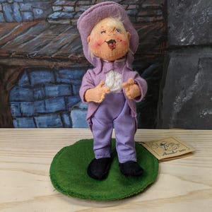 Annalee Spring Easter Boy Doll Purple Suit Winking Meredith NH 1990 7” tall with tags code # 1673