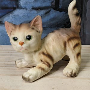 Adorable  Vintage Ceramic Cat Kitten Figurine Ucagco Japan light Brown 50s 60s Tabby 3.5&quot; Kitty  Home decor  Gift Stripes  small figure