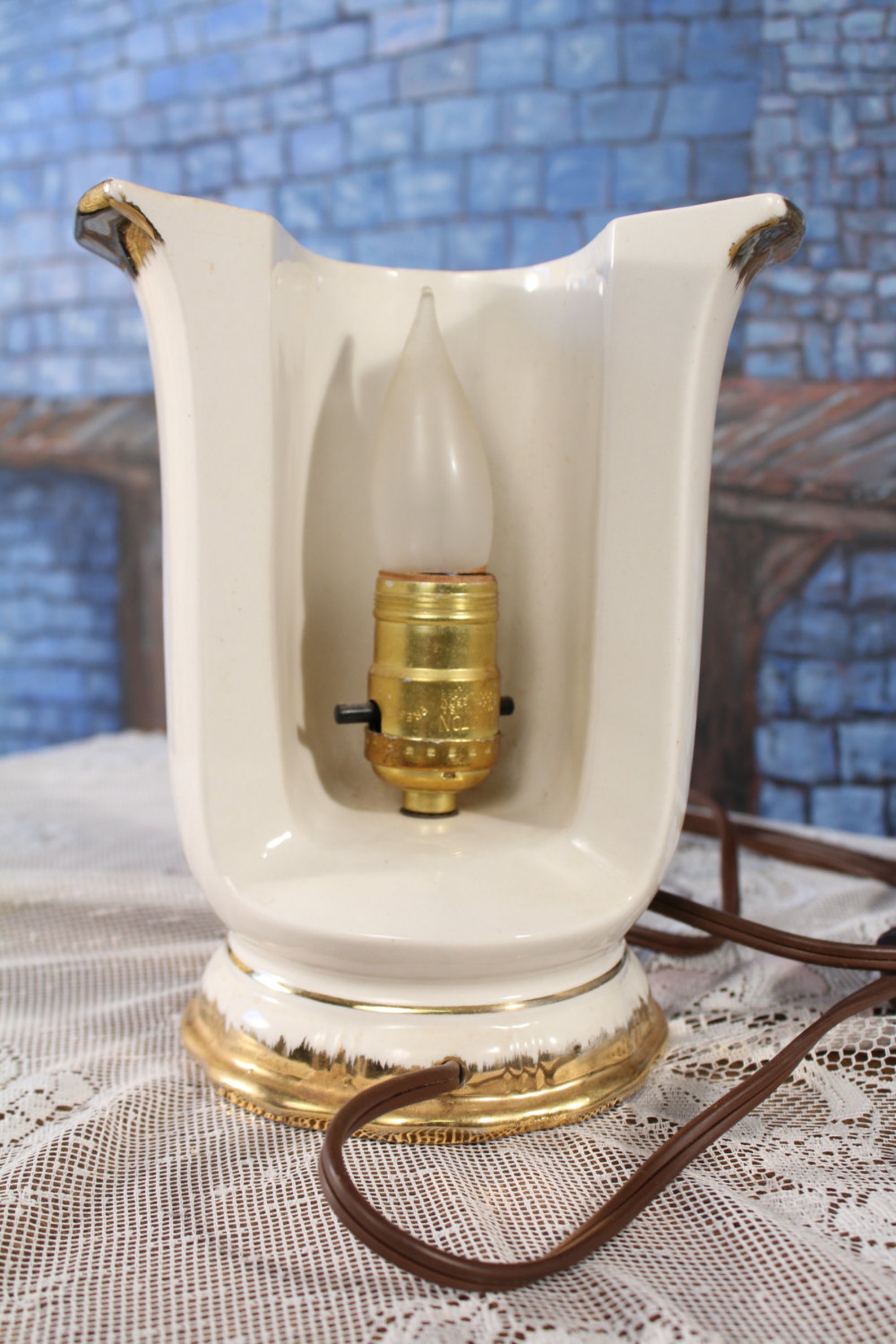 Cottage Chic Vintage TV Lamp Pottery with White Rose Gold trim Etsy