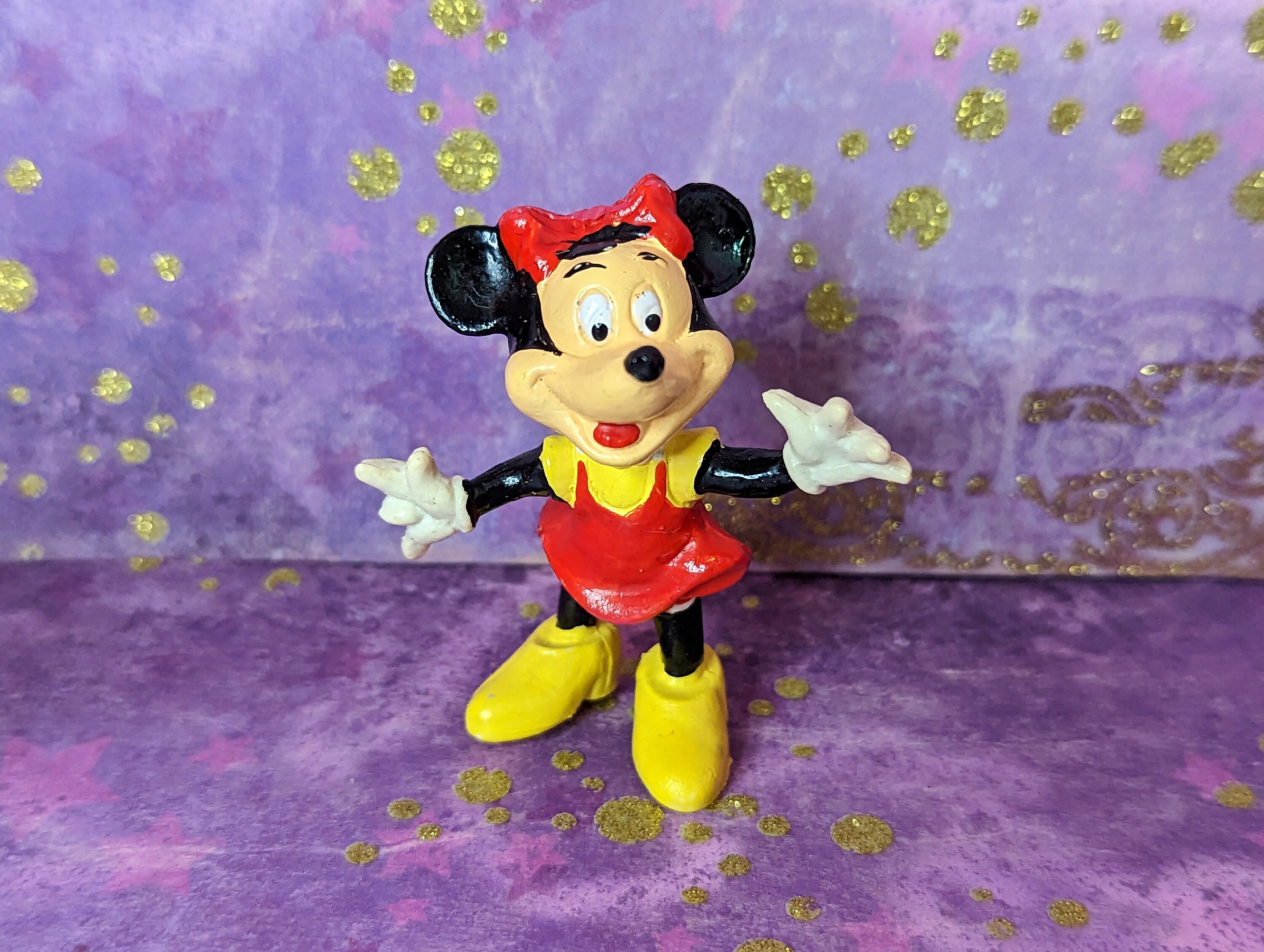 Vintage Minnie Mouse Figure Walt Disney Productions PVC Mini figure Miniature 2” Action Figure Toy Figurine Applause 80s Collectable toys