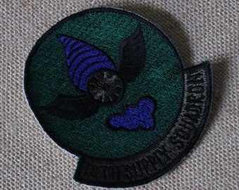 USAF 18th Supply Squadron Sew on Flight Suit Patch - Kadena AFB - Okinawa, Japan - Luchtmacht van de Verenigde Staten - Badge - Patch