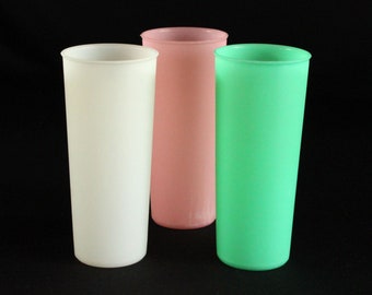 Set of Tupperware Tall Tumblers in Pastel Colors - Set of 3 Cups - 16 oz - Drink Glasses - Pink Green White Plastic Cups - Beverage Tumbler