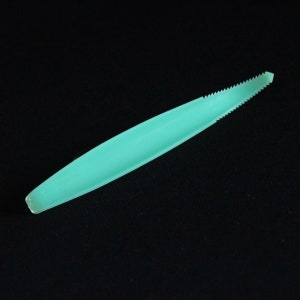 Vintage Tupperware Lettuce Corer or Citrus Peeler in Jadeite Green - Tupperware #885 - 1980s - Cooking Utensils or Gadgets - Retro Kitchen