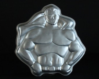 Wilton Super Hero Cake Pan - Batman or Superman - 1977 DC Comics - Wilton 502-1212 - Collectible Mold - Birthday Cake