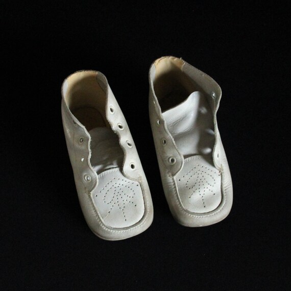 Baby shoe companies shop