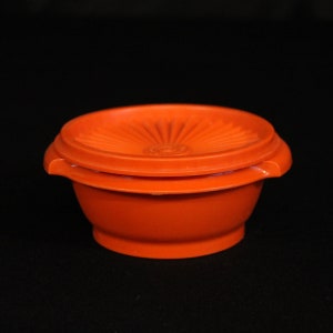 Vintage Tupperware Servalier Bowl in Harvest Orange - Tupperware 1323 - 12 Oz - Food Storage - Retro Kitchen - 1970s - Lidded Leftover