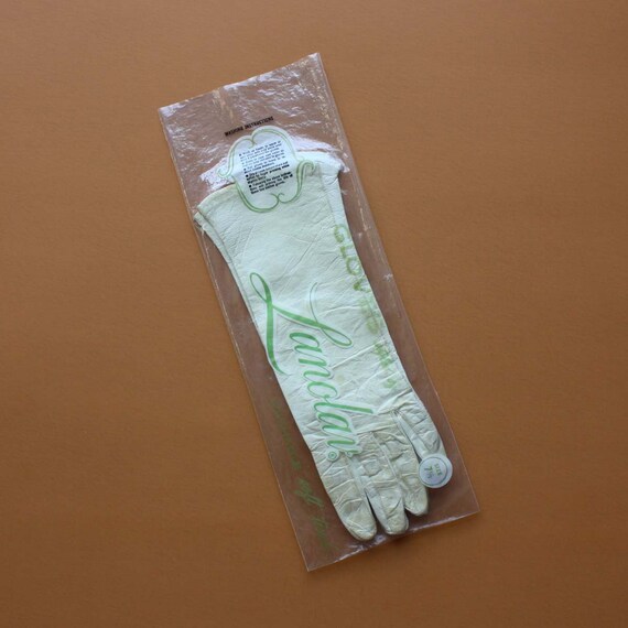 Vintage Lanolav Leather Gloves in Cream - Size 6.5 - image 4