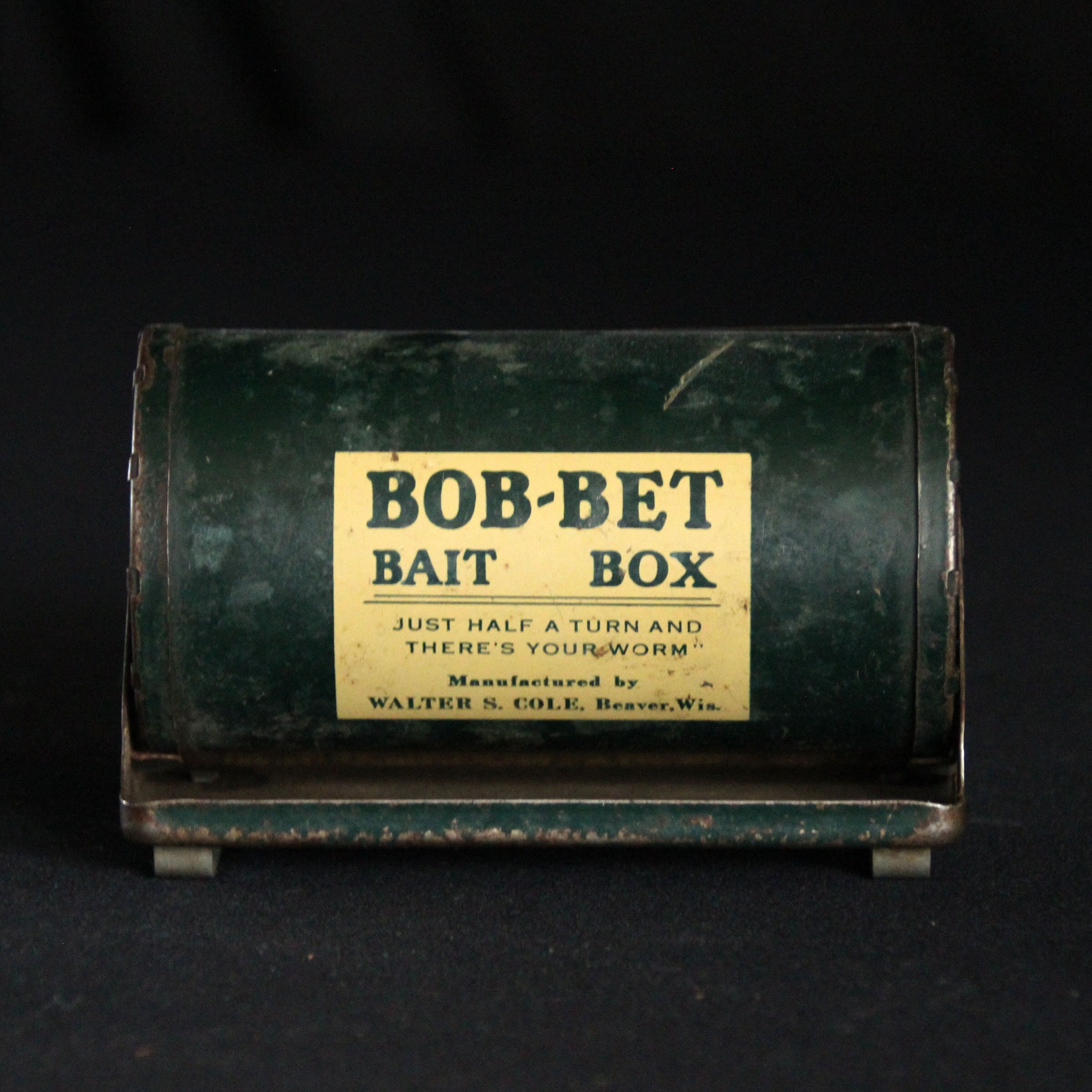 Vintage Bob-Bet Rotating Bait Box - Green Metal Bait Box - Fishing Gear -  Fisherman - Man Cave Decor - Father's Day Gift - Walter S. Cole