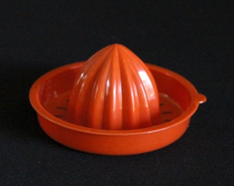 Presse-agrumes Tupperware orange vif - Tupperware 409 - cuisine rétro - alésoir - ustensile de cuisine - remplacement - Tupperware vintage