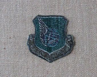 【本物】アメリカ空軍 嘉手納基地 PACAF 刺繍 パッチ il_340x270.1869093346_1lt9.jpg