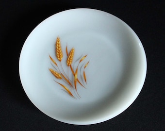 Fire King Wheat Dessert Plate - Anchor Hocking Oven Ware Plate - Made in USA - Retro Kitchen - Sheaves of Wheat - Small Bread Plate - Dish