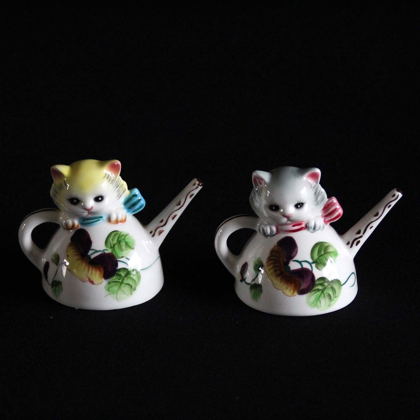Vintage Miyao Kitties in Pansy Tea Pots Salt and Pepper Shaker Set
