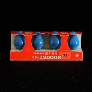 Vintage Christmas Bulbs in Blue - 4 Candelabra Lamp Replacement Light Bulbs - General Electric GE C7-1/2 - Original Box - Christmas Decor