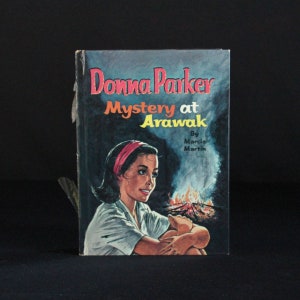 Donna Parker Mystery in Arawak von Marcia Martin - Vintage Kinderbuch um 1962 - Illustriert von Mary Stevens - Whitman Publishing Co